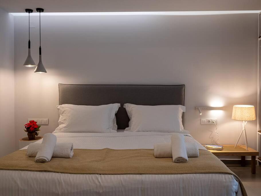 Iris Luxury Apartment At The Heraklion Center Exterior photo